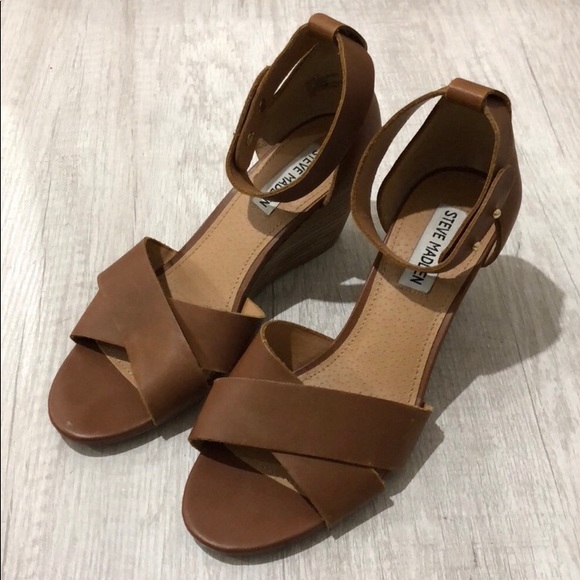 Steve Madden Shoes - Steve Madden Wedge